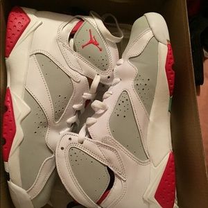 Retro 7s Hares size 6